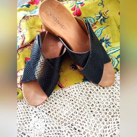 vionic brand sandals
